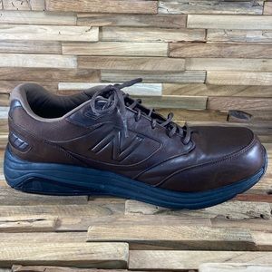 New Balance 928V3 Mens Brown leather walking shoes